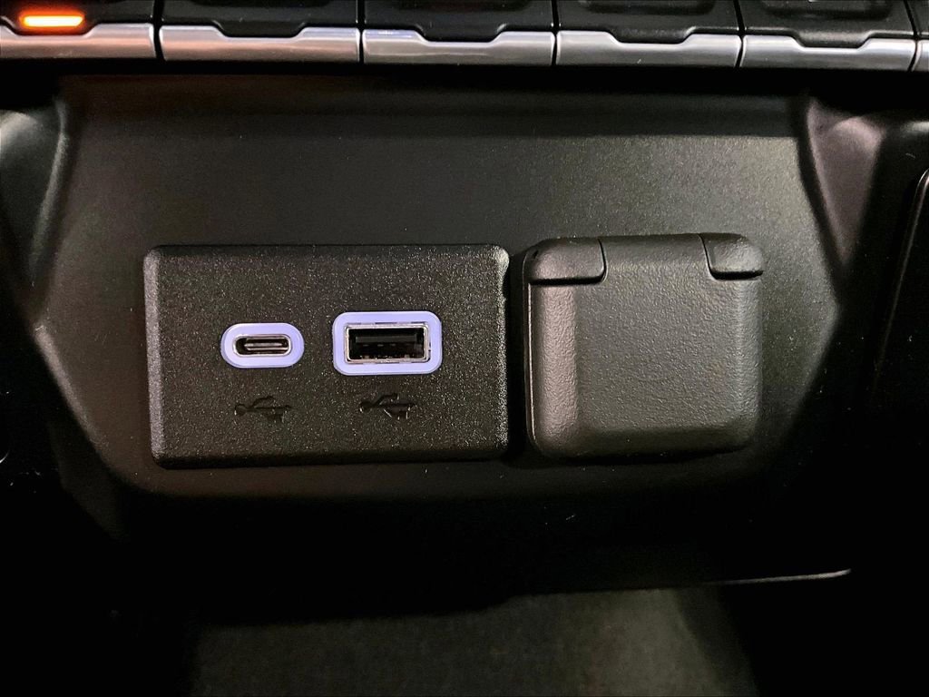 Used 2019 Chevrolet Silverado 1500 RST w/ All-Star Edition AWD/4WD image 26