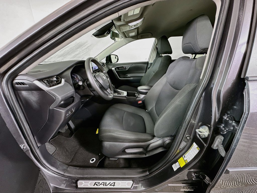 Certified 2024 Toyota RAV4 LE AWD/4WD image 20