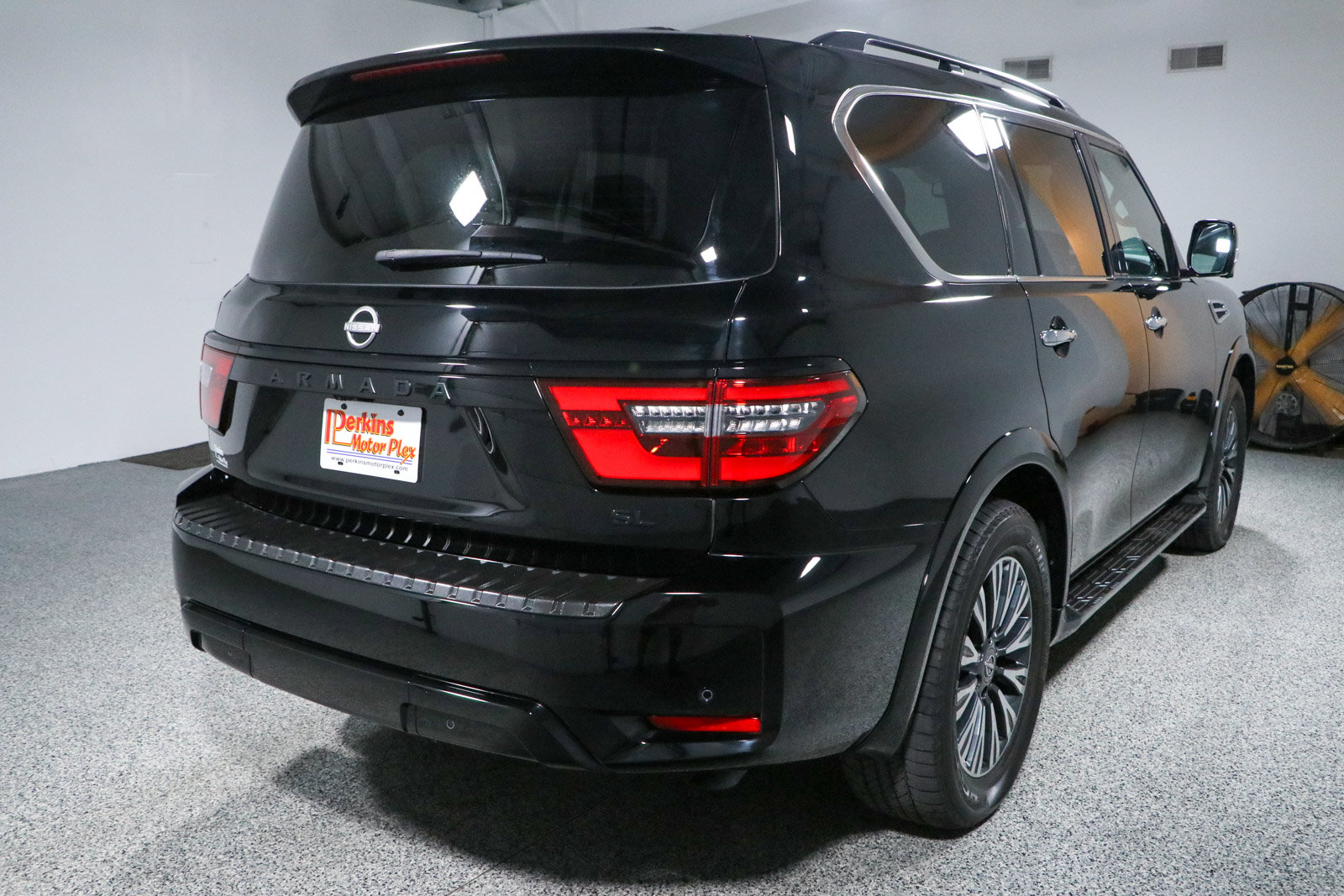 Used 2024 Nissan Armada SL w/ Midnight Edition Package AWD/4WD image 7