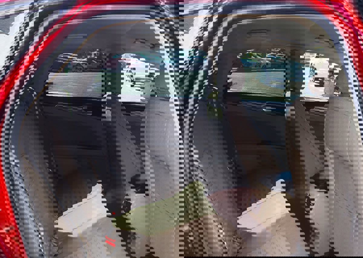 Used 2019 Ford Fusion SE image 28