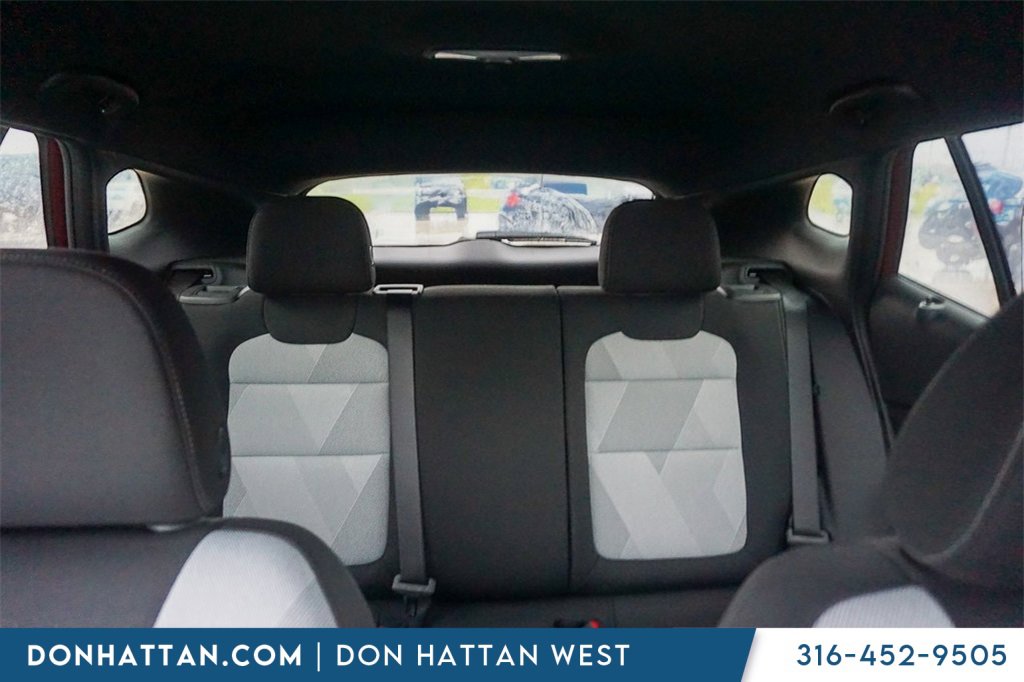 Used 2024 Chevrolet Trax RS image 16