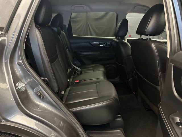 Used 2020 Nissan Rogue SL AWD/4WD image 17