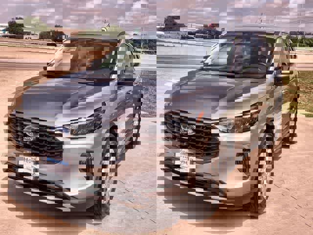 Used 2024 Ford Escape Active image 2