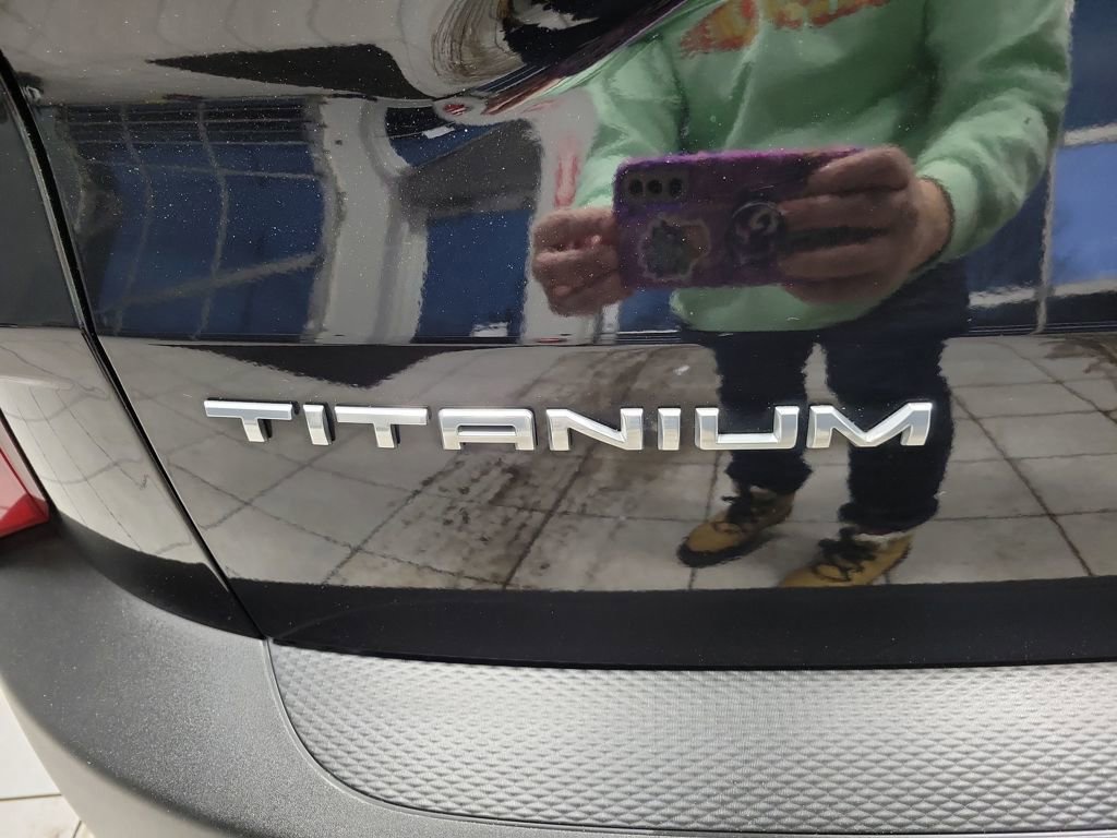 Used 2022 Ford Escape Titanium image 14