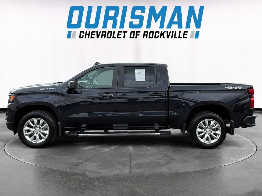 Used 2023 Chevrolet Silverado 1500 Custom AWD/4WD image 3
