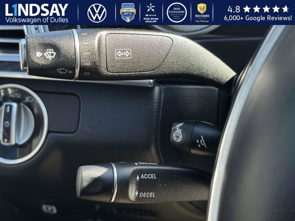 Used 2016 Mercedes-Benz E 400 4MATIC Sedan image 21