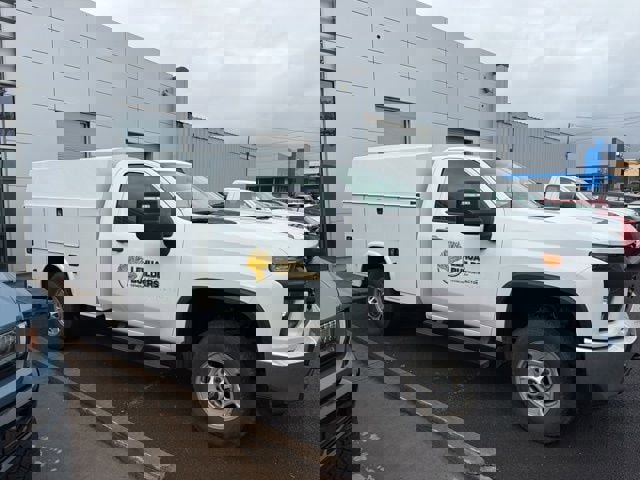 Used 2023 Chevrolet Silverado 2500 W/T w/ WT Convenience Package image 2