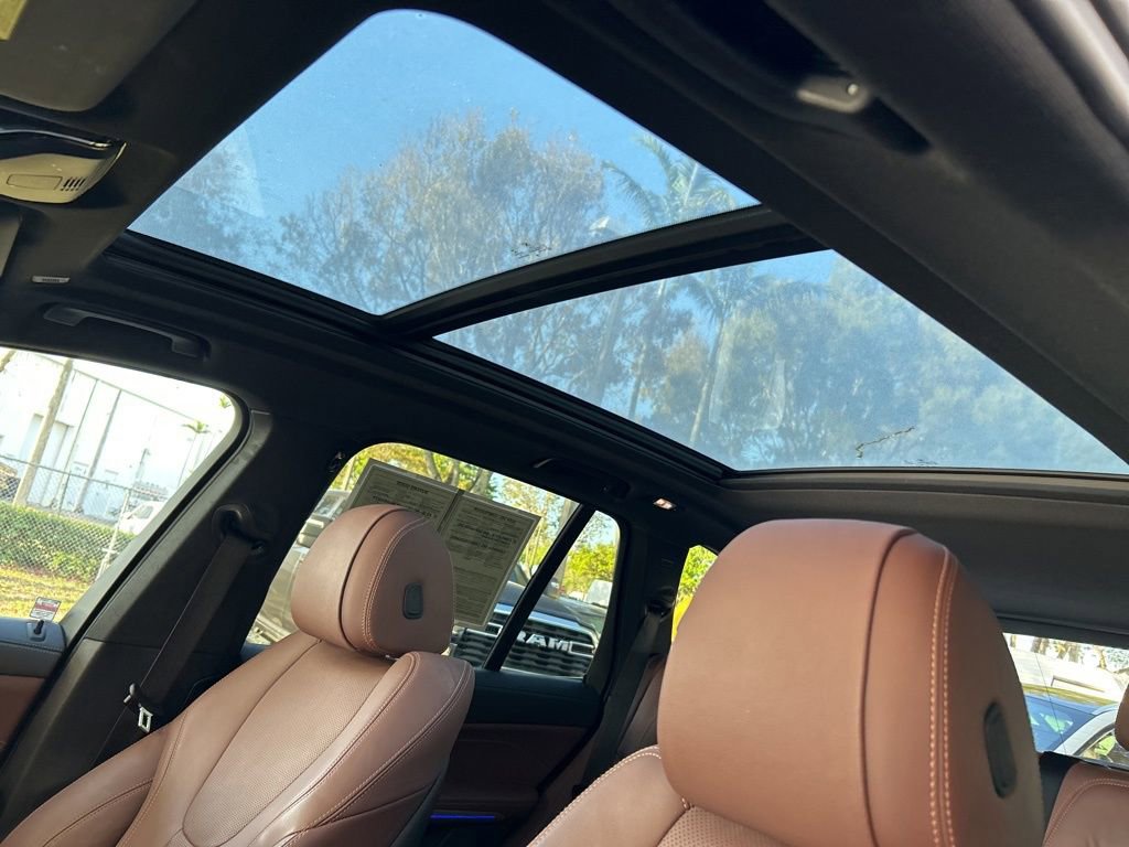 Used 2022 BMW X5 sDrive40i w/ M Sport Package image 17