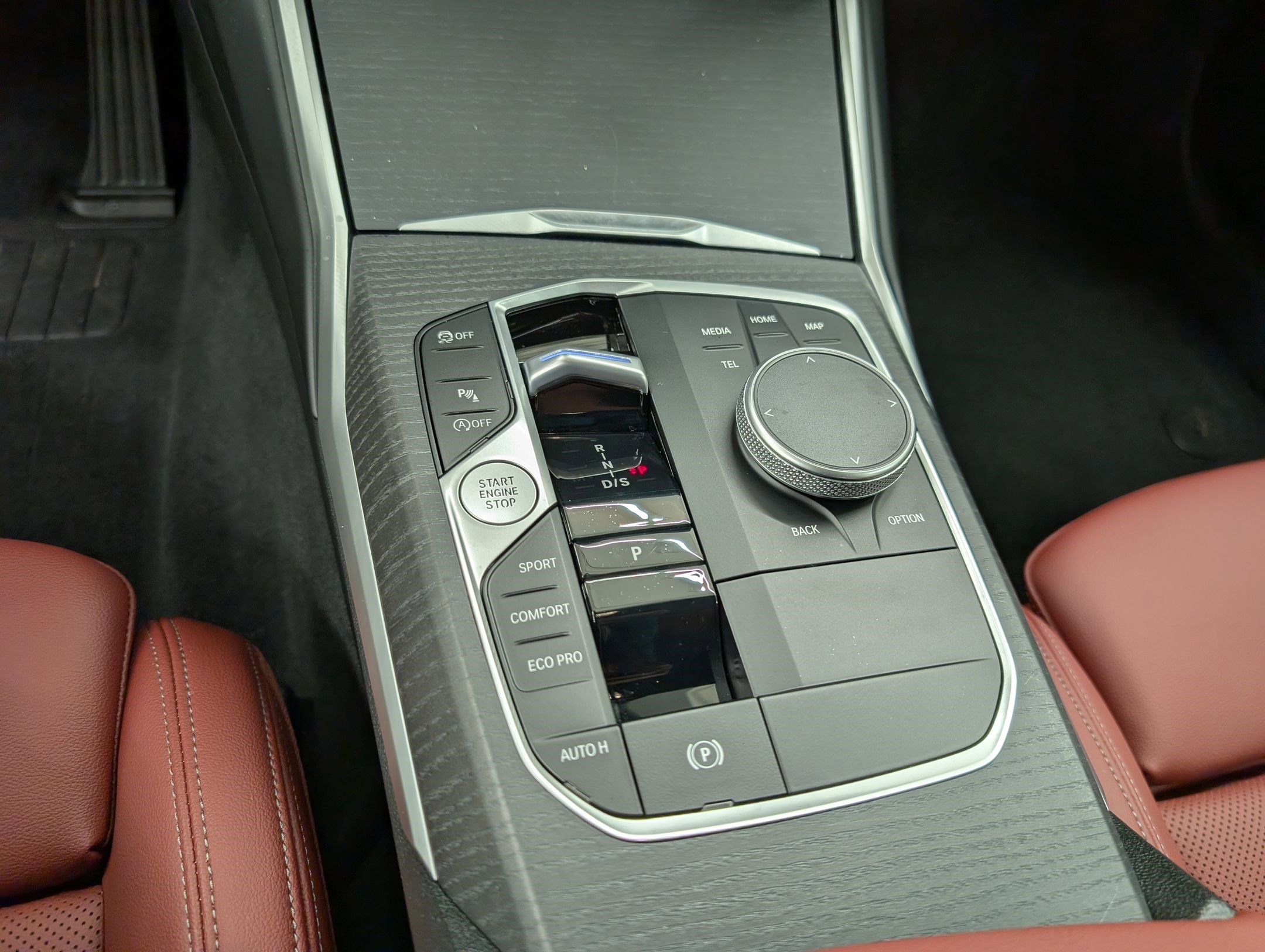 New 2025 BMW 330i Sedan w/ Convenience Package image 19