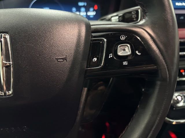 Used 2023 Lincoln Corsair Reserve w/ Rear Removable Package Tray image 33