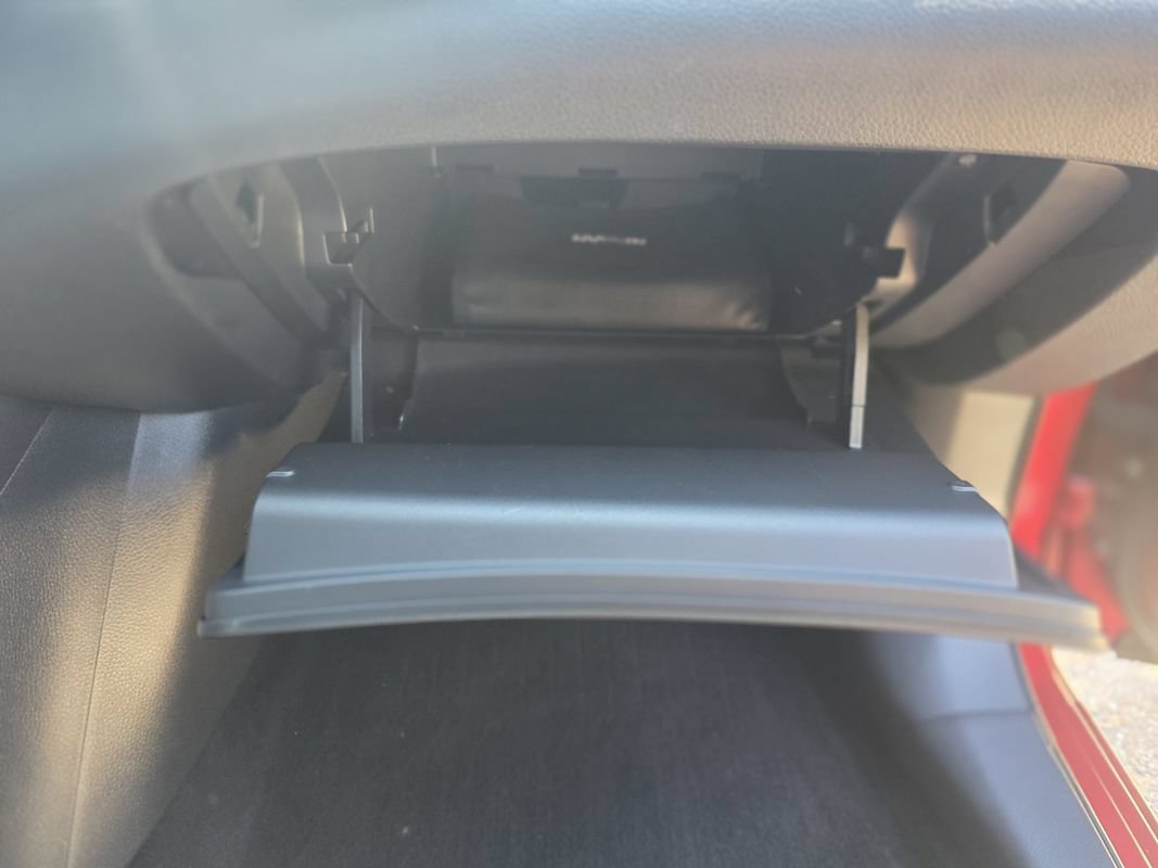 Used 2016 Nissan Sentra SV FWD image 20