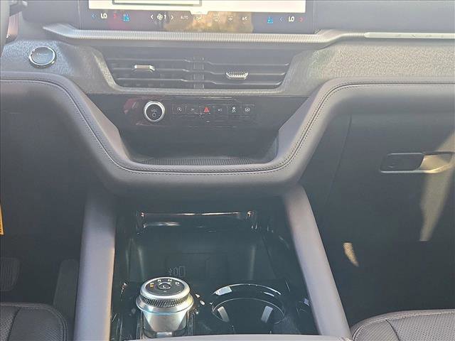 New 2026 Ford Explorer Platinum image 10