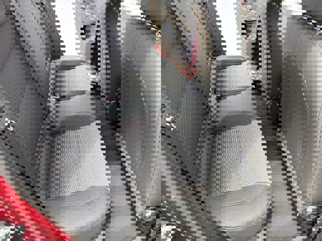 Used 2025 Chevrolet Trax LT w/ LT Convenience Package FWD image 26