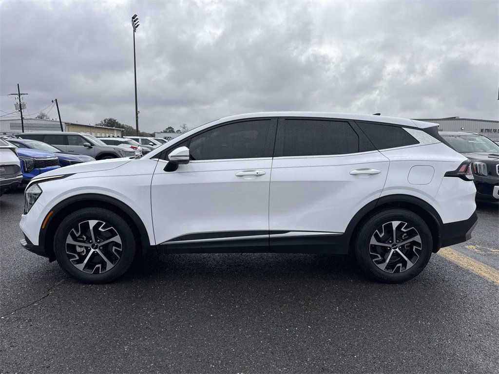 Used 2023 Kia Sportage EX image 8