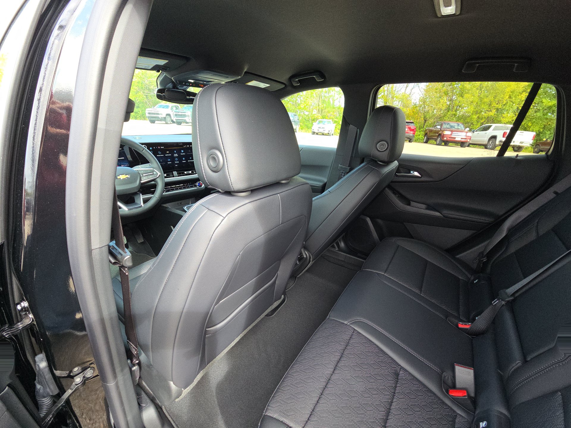 New 2027 Chevrolet Equinox LT w/ Convenience Package II AWD/4WD image 27