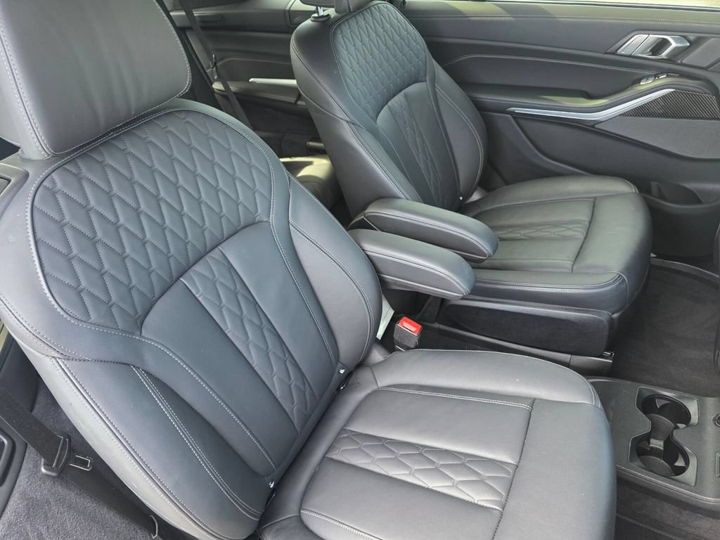 Certified 2024 BMW X7 M60i w/ Executive Package AWD/4WD image 30