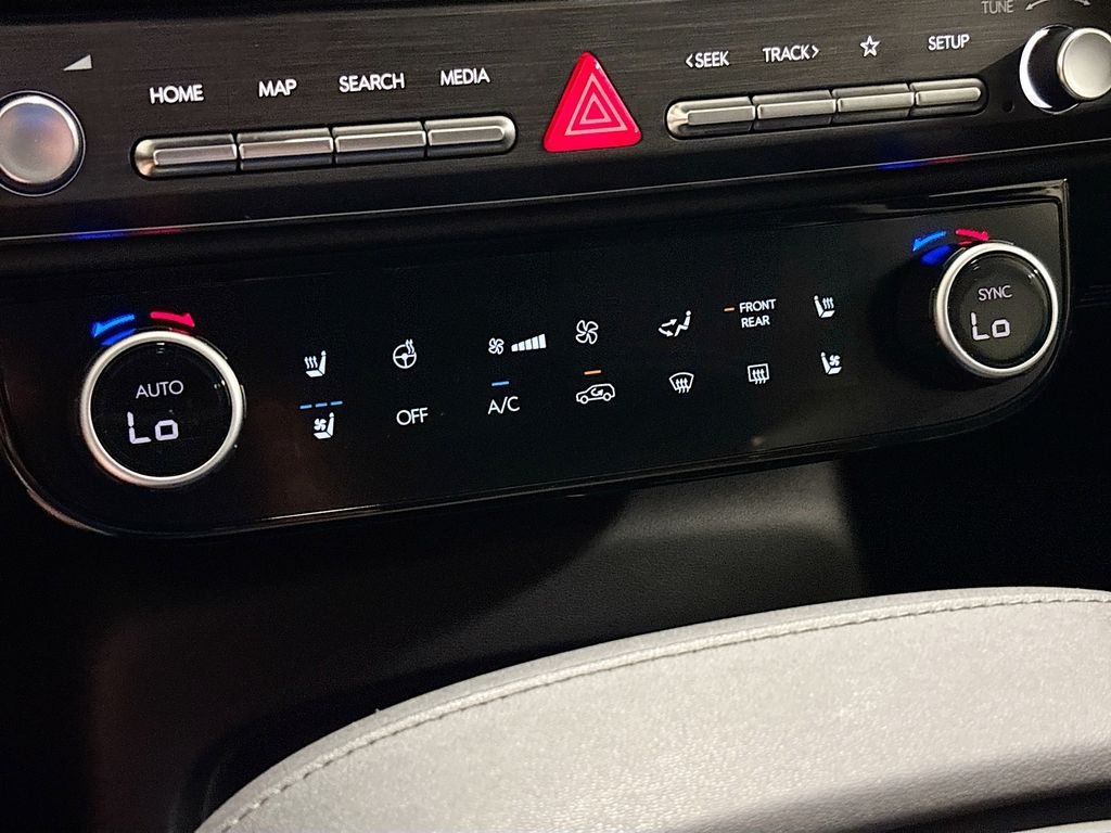 Certified 2026 Hyundai Palisade Limited AWD/4WD image 9
