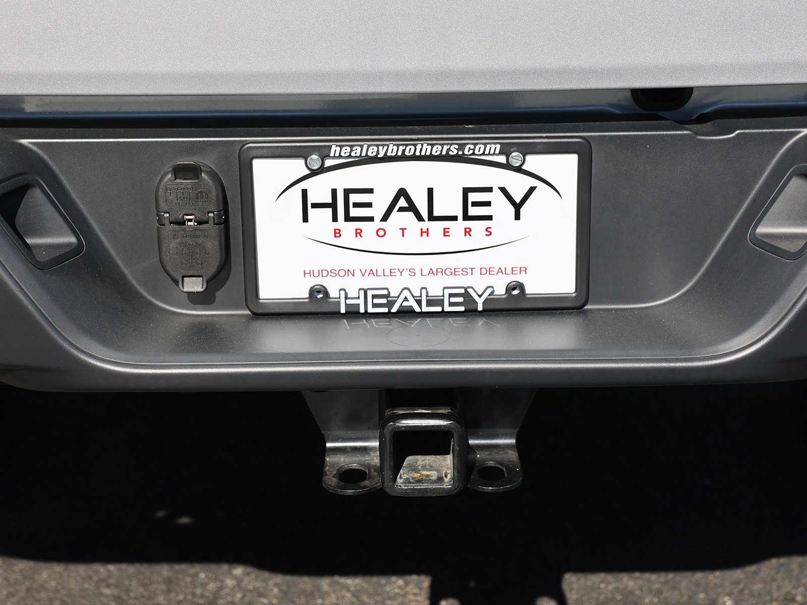 Used 2023 Jeep Gladiator Sport w/ Trailer Tow Package image 13