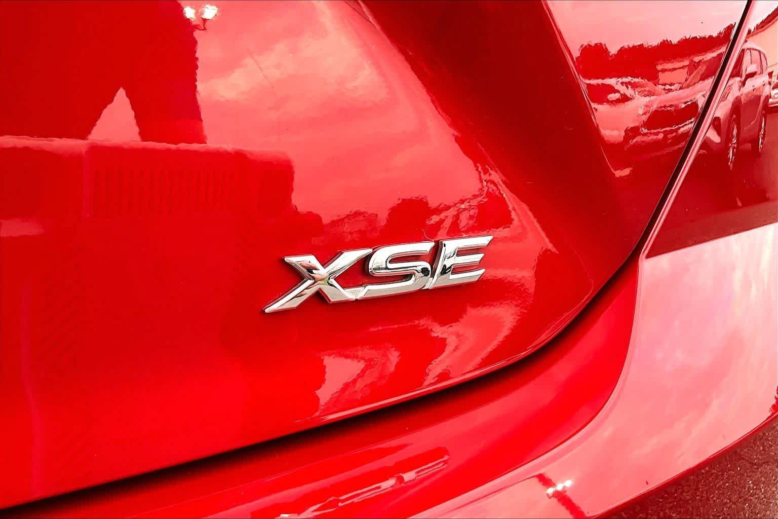 Used 2026 Toyota Camry XSE FWD image 10