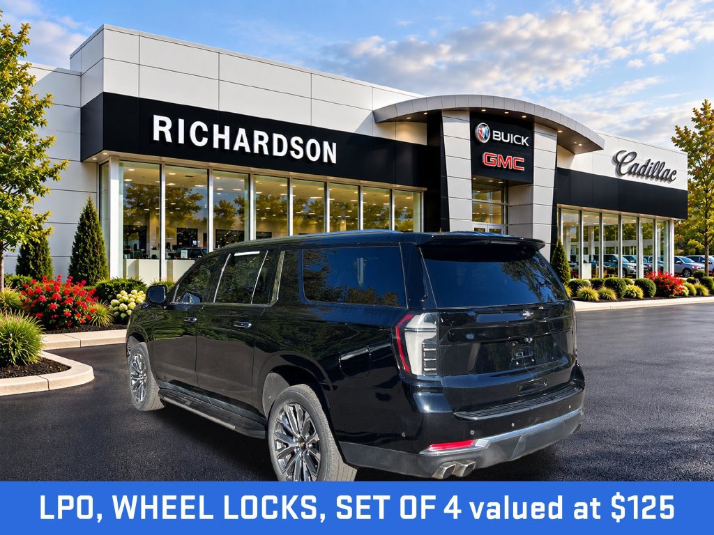 Used 2025 Chevrolet Suburban High Country AWD/4WD image 3