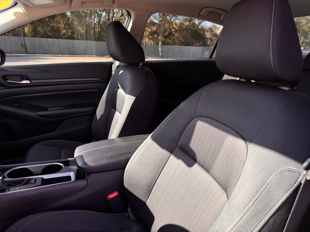 Used 2024 Nissan Altima 2.5 SV image 36