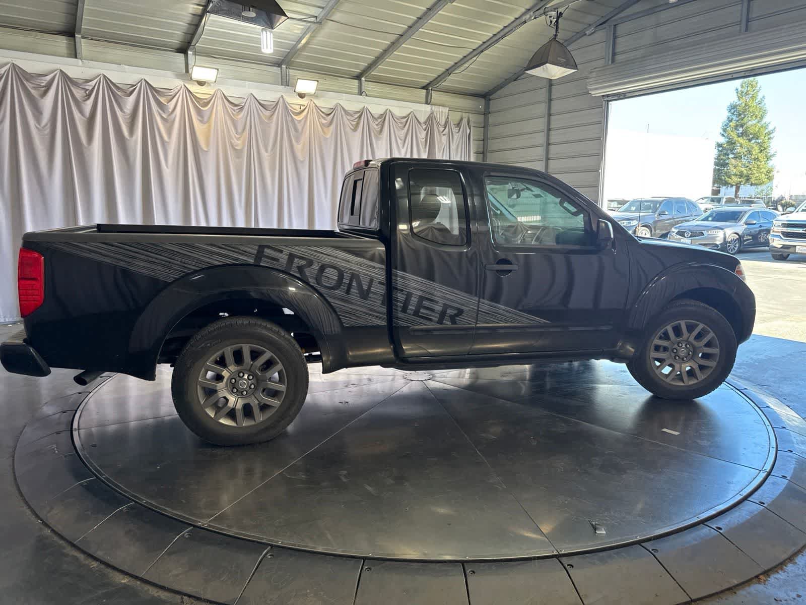 Used 2012 Nissan Frontier SV w/ Sport Appearance Pkg RWD image 3