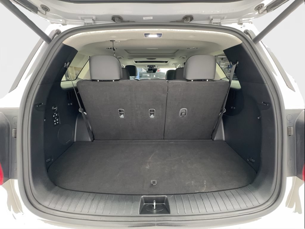 Used 2025 Hyundai Palisade Limited FWD image 16