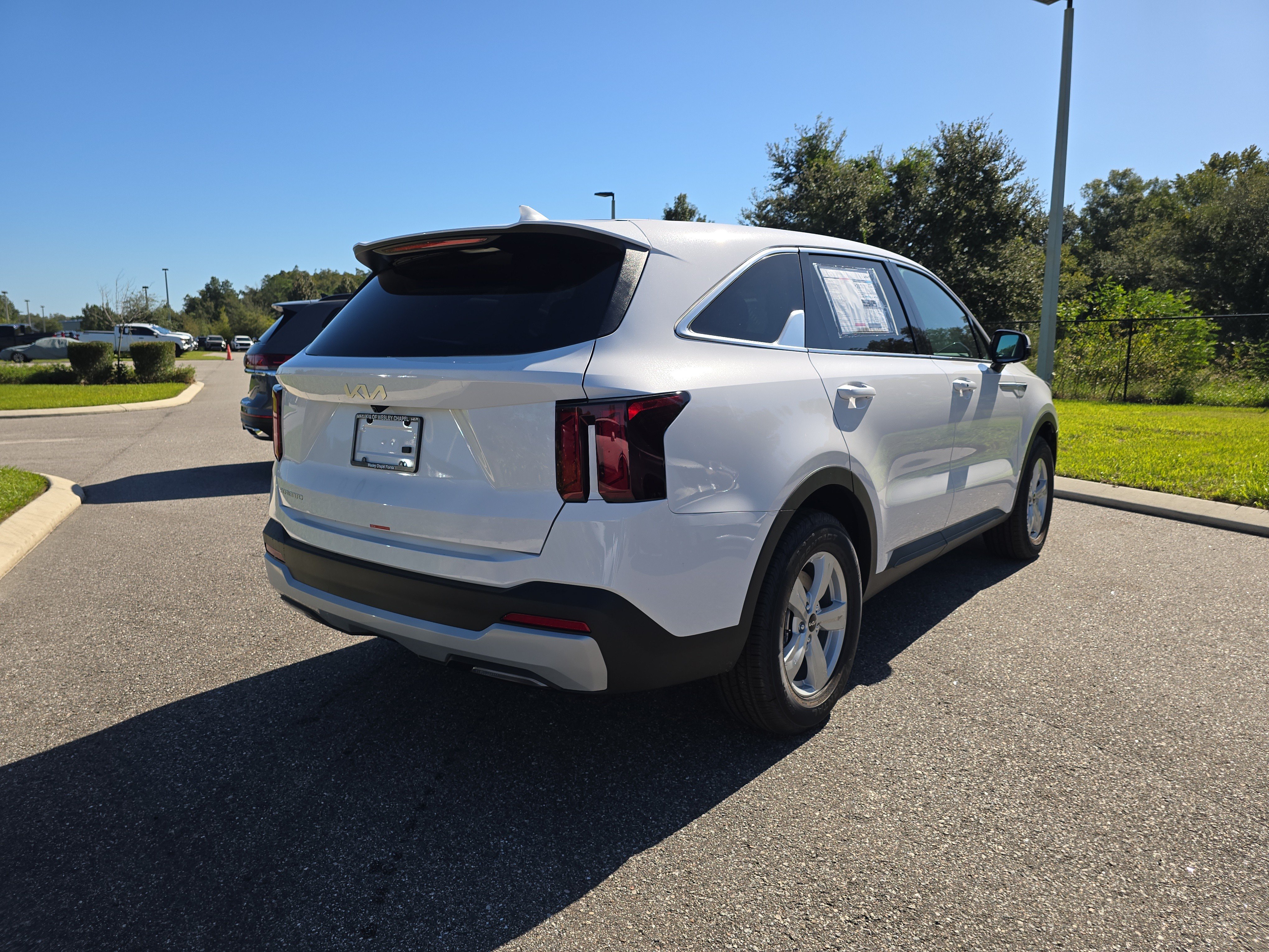 New 2026 Kia Sorento LX FWD image 8