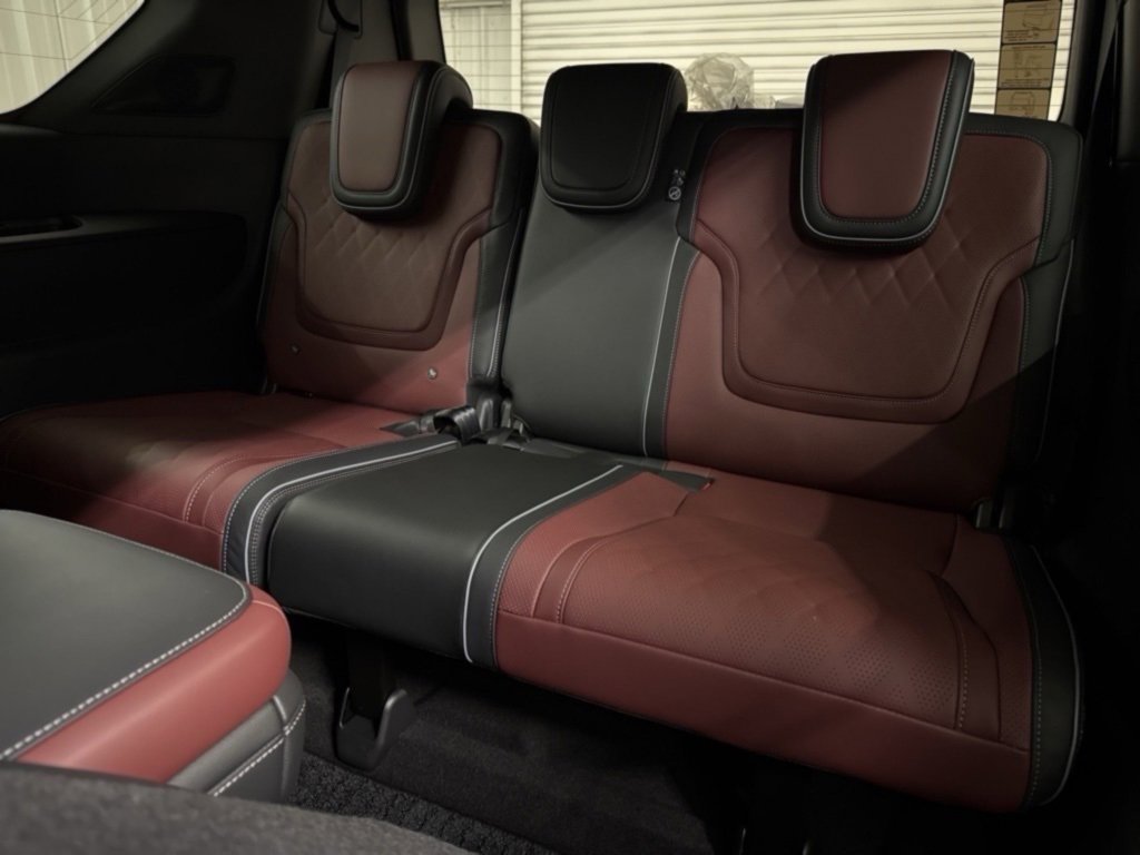 New 2026 INFINITI QX80 Autograph w/ Premium Cargo Package image 33