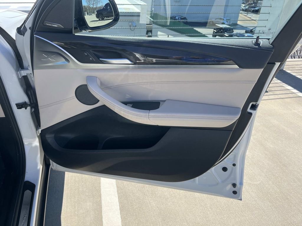 Used 2020 BMW X3 xDrive30e image 22