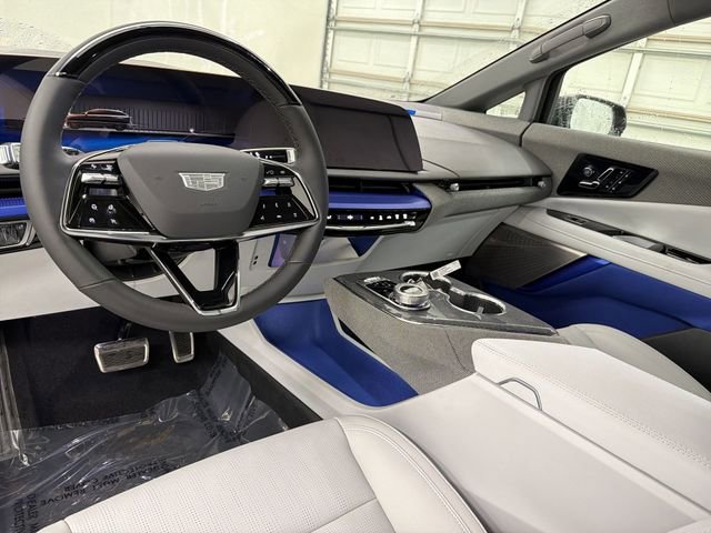 New 2026 Cadillac Optiq Luxury 2 w/ LPO, Floor Liner Package AWD/4WD image 21