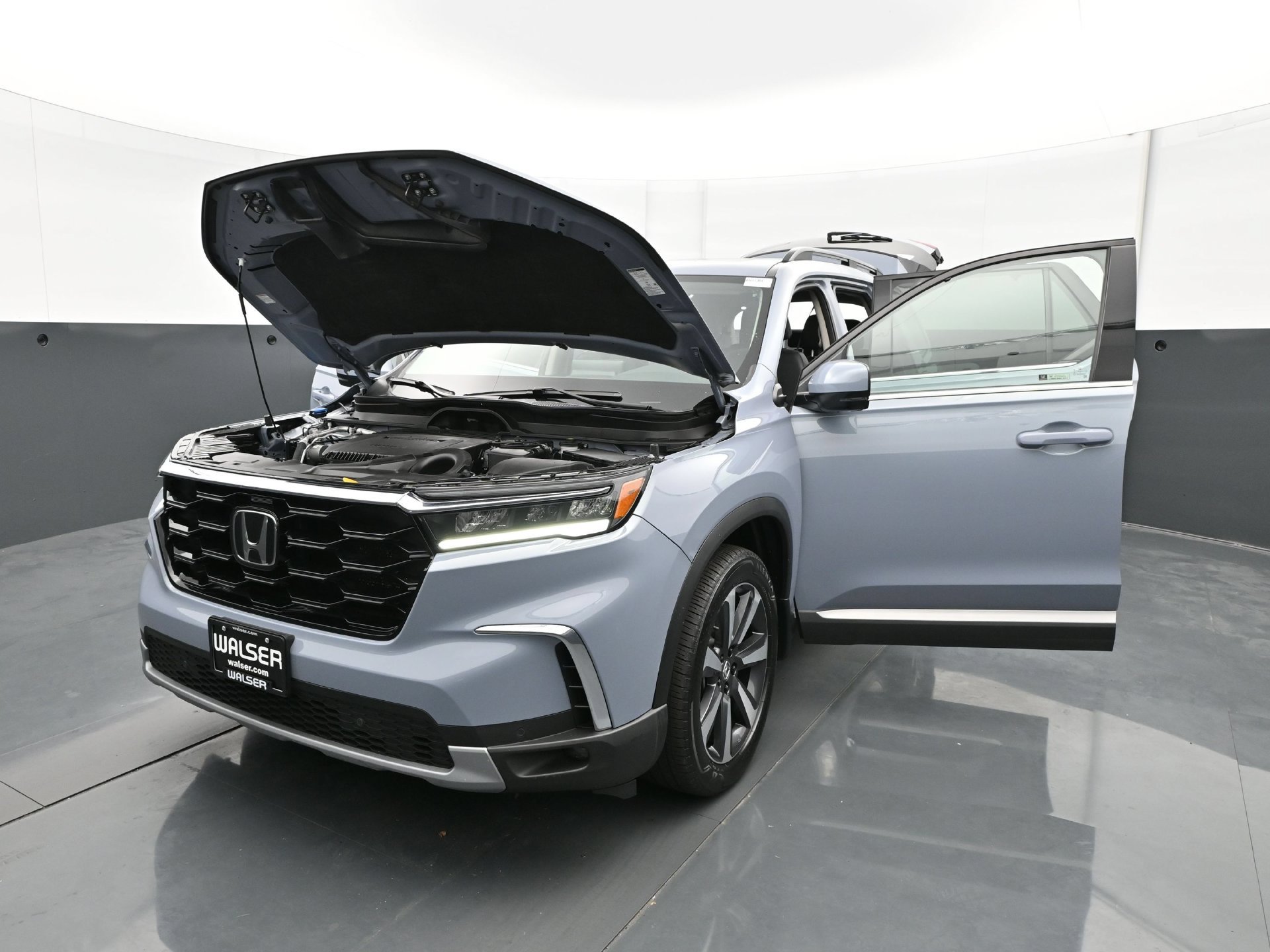 Used 2024 Honda Pilot Touring image 36