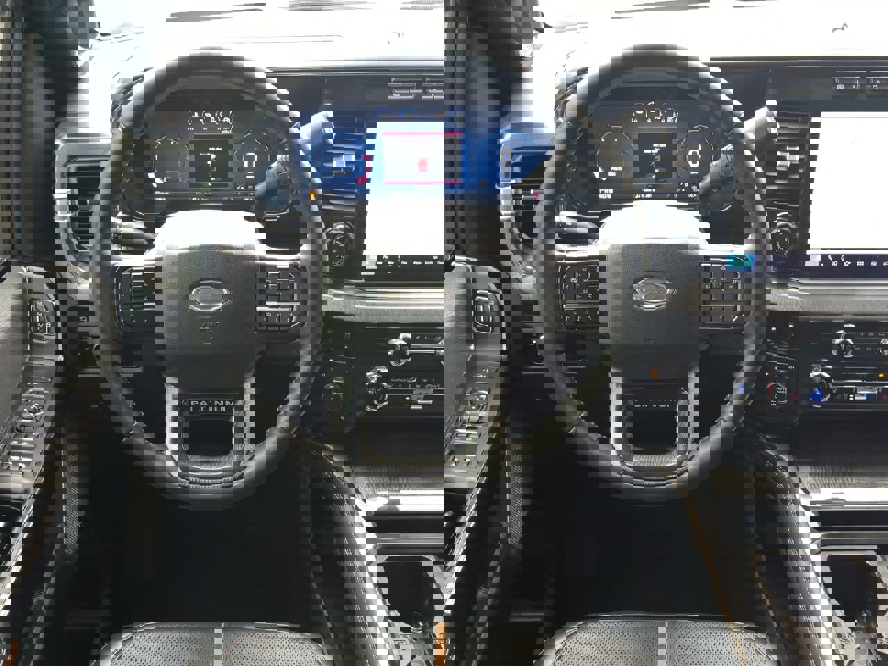 Used 2024 Ford F250 Platinum image 14