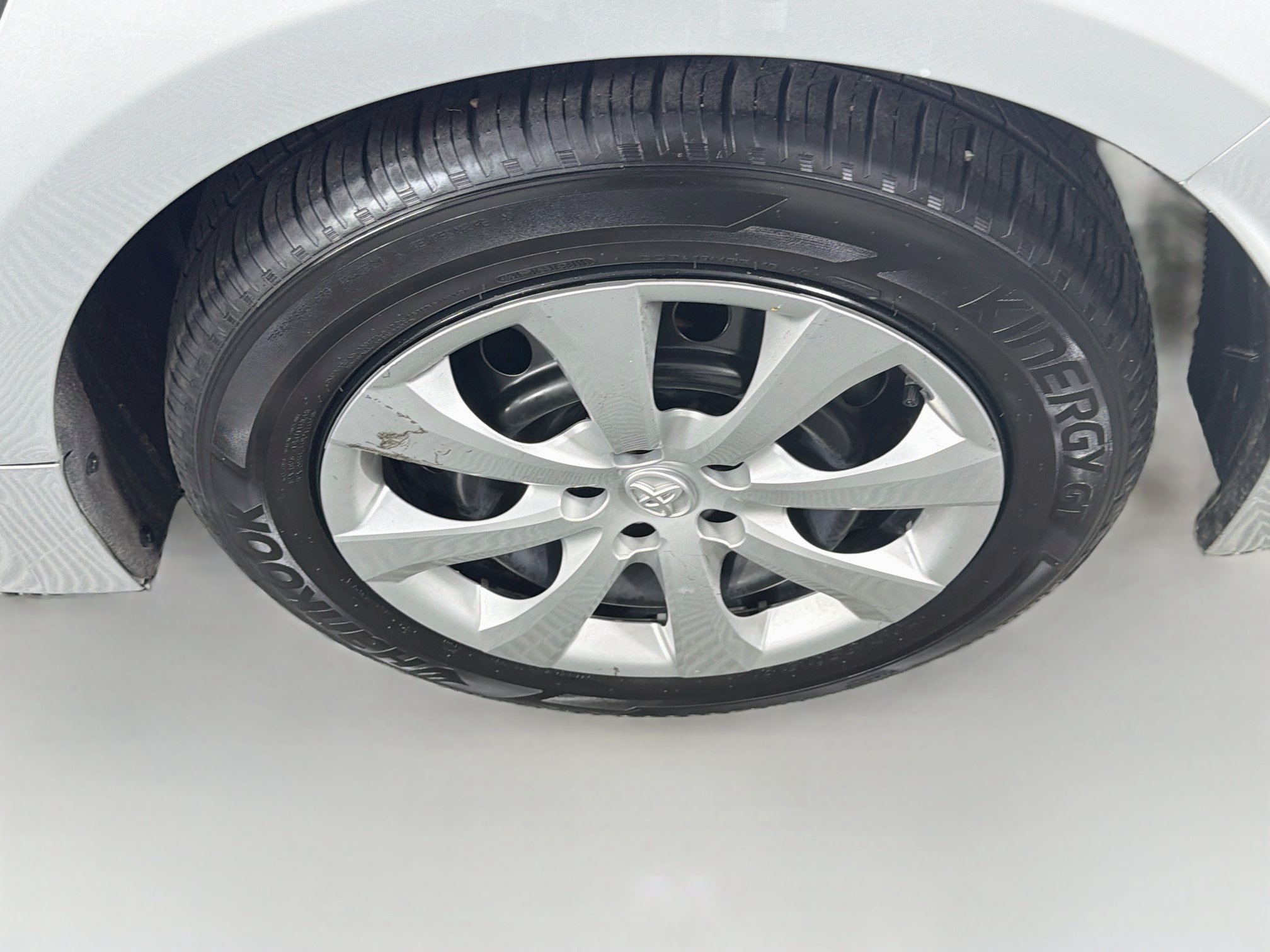 Used 2025 Toyota Corolla LE FWD image 11