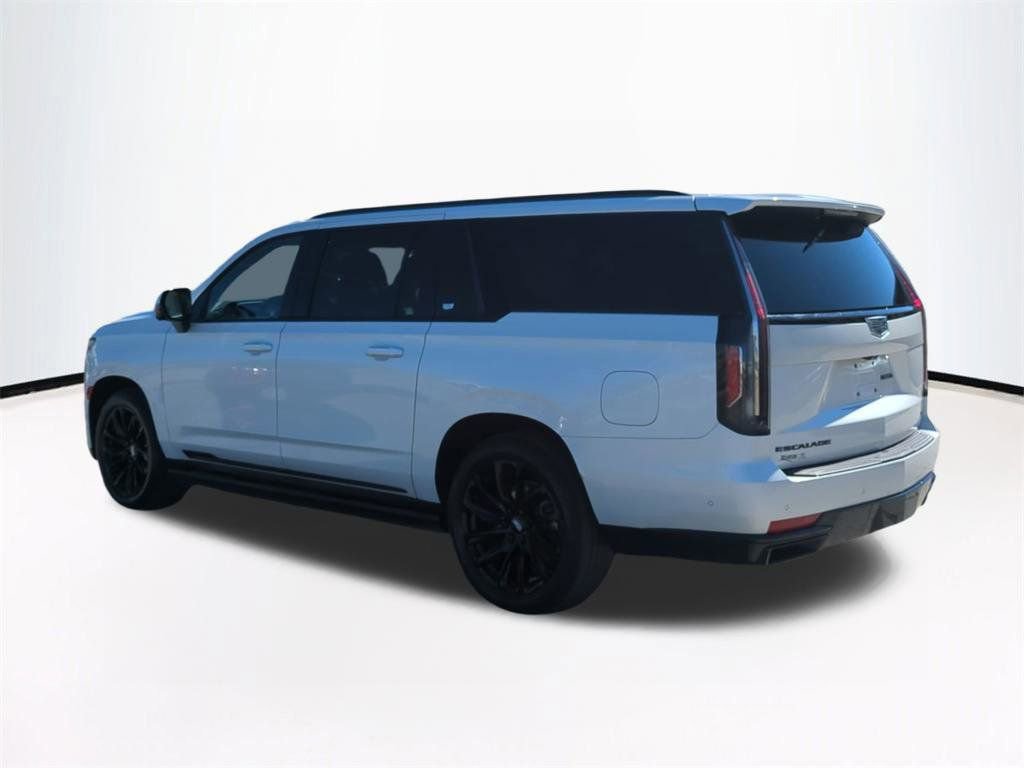 Used 2022 Cadillac Escalade ESV Sport w/ Touring Package image 7