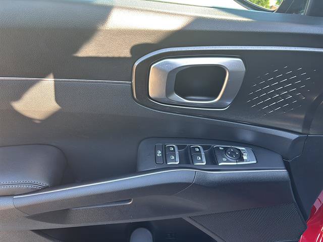 Used 2022 Kia Sorento S AWD/4WD image 14