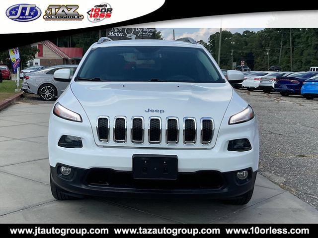 Used 2018 Jeep Cherokee Latitude FWD image 2
