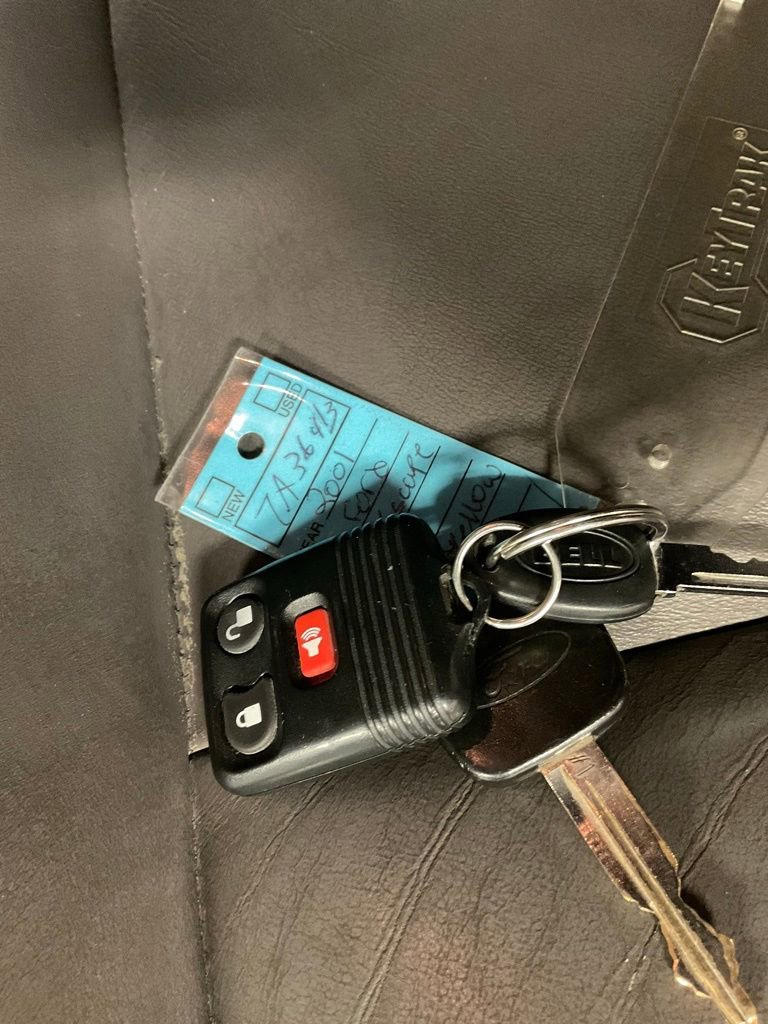 Used 2001 Ford Escape XLT AWD/4WD image 23