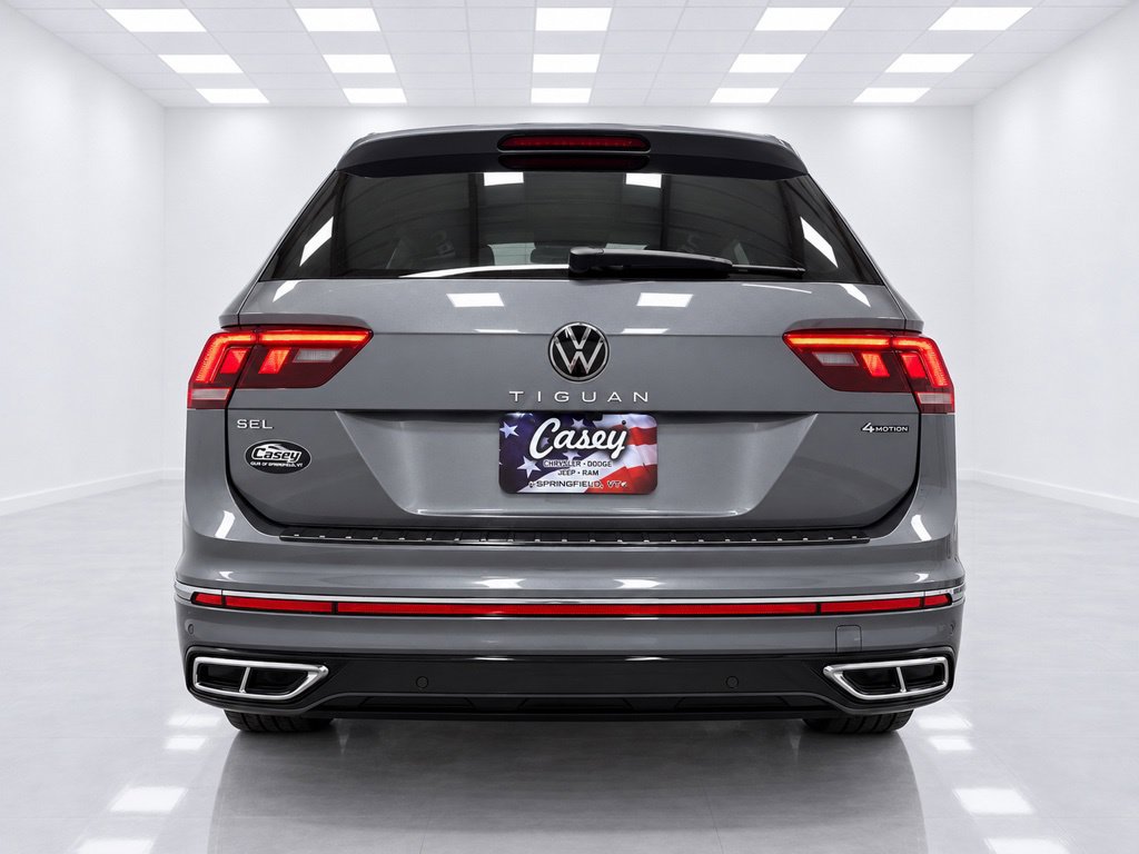 Used 2022 Volkswagen Tiguan SEL R-Line AWD/4WD image 11
