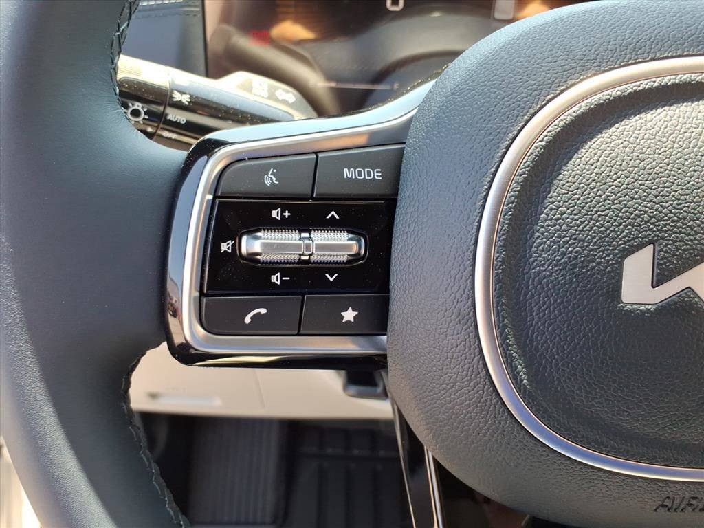 New 2026 Kia Carnival EX FWD image 20