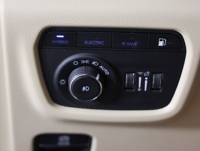 Used 2022 Jeep Grand Cherokee Limited 4xe image 26