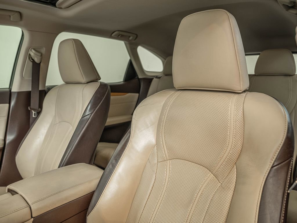Used 2018 Lexus RX 350L FWD image 33