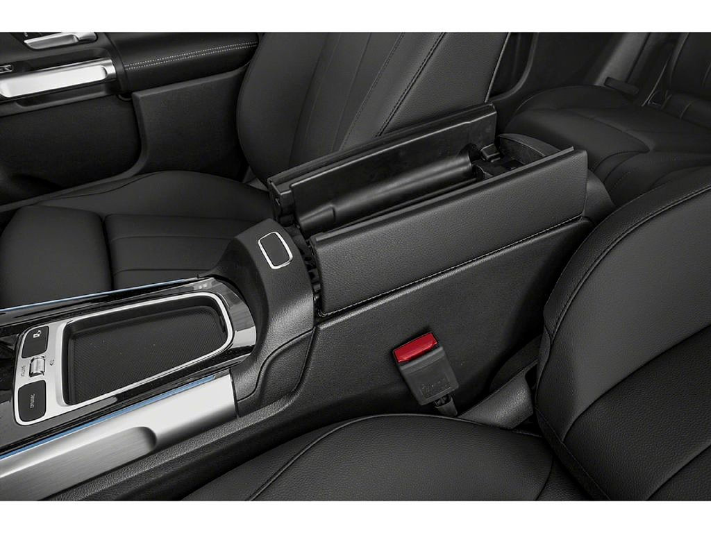 New 2026 Mercedes-Benz GLB 250 image 9