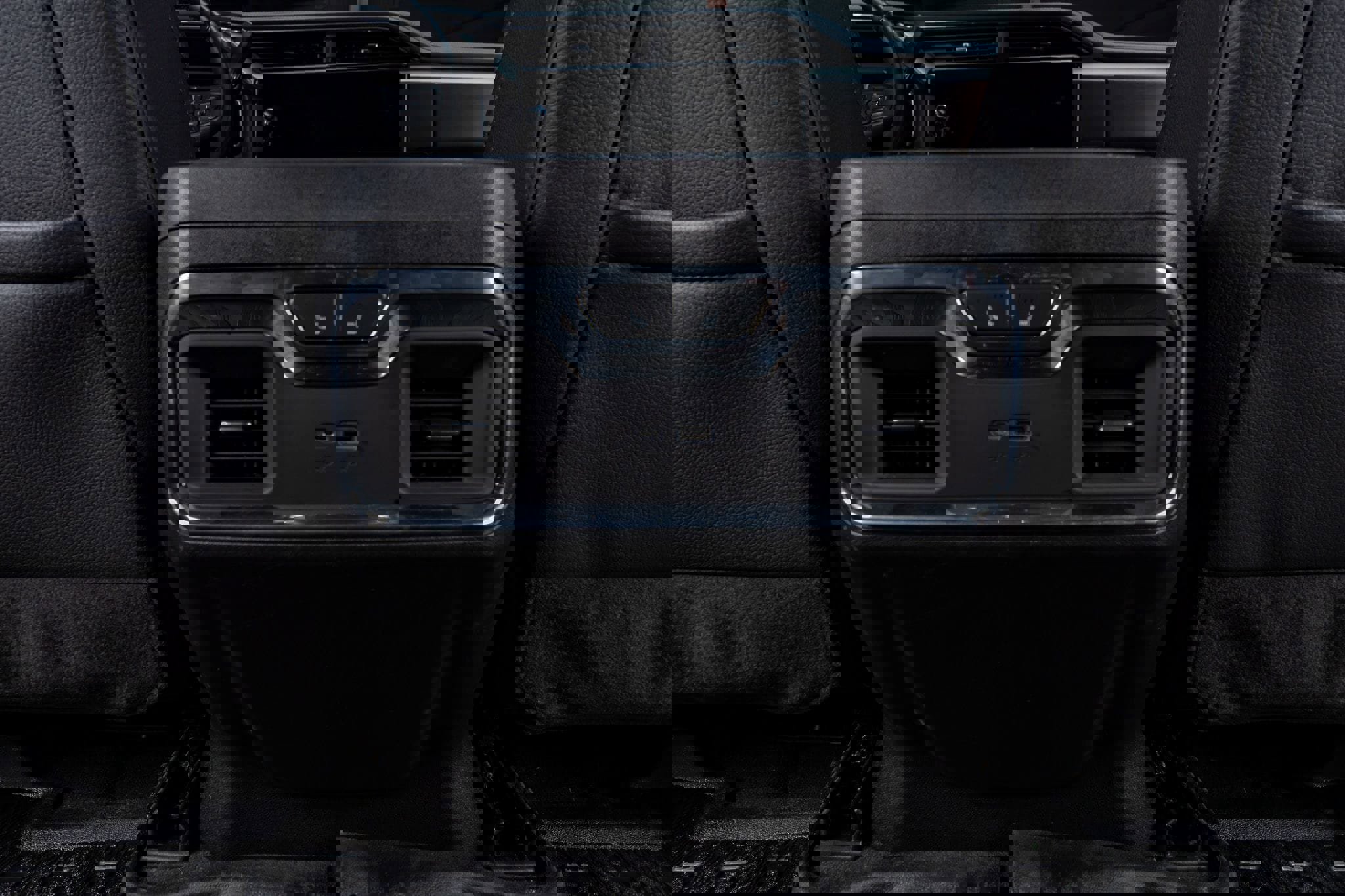 Used 2025 GMC Sierra 2500 Denali w/ Denali Reserve Package image 33