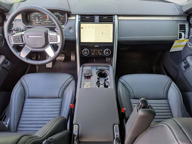 New 2026 Land Rover Discovery Limited Edition AWD/4WD image 14