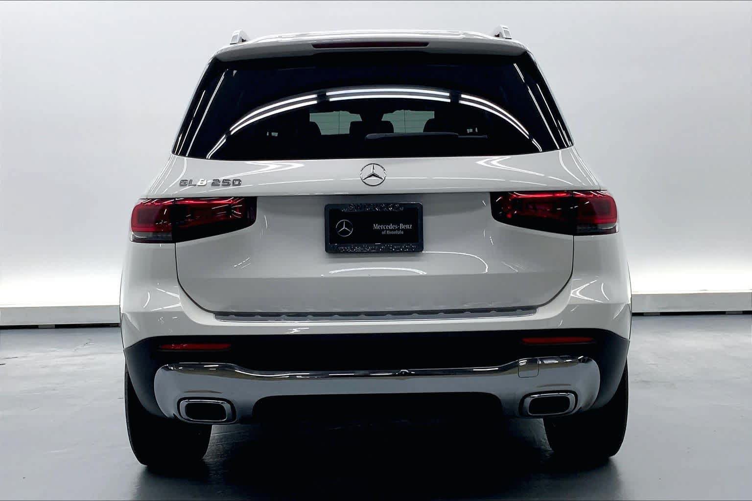 Certified 2022 Mercedes-Benz GLB 250 image 3