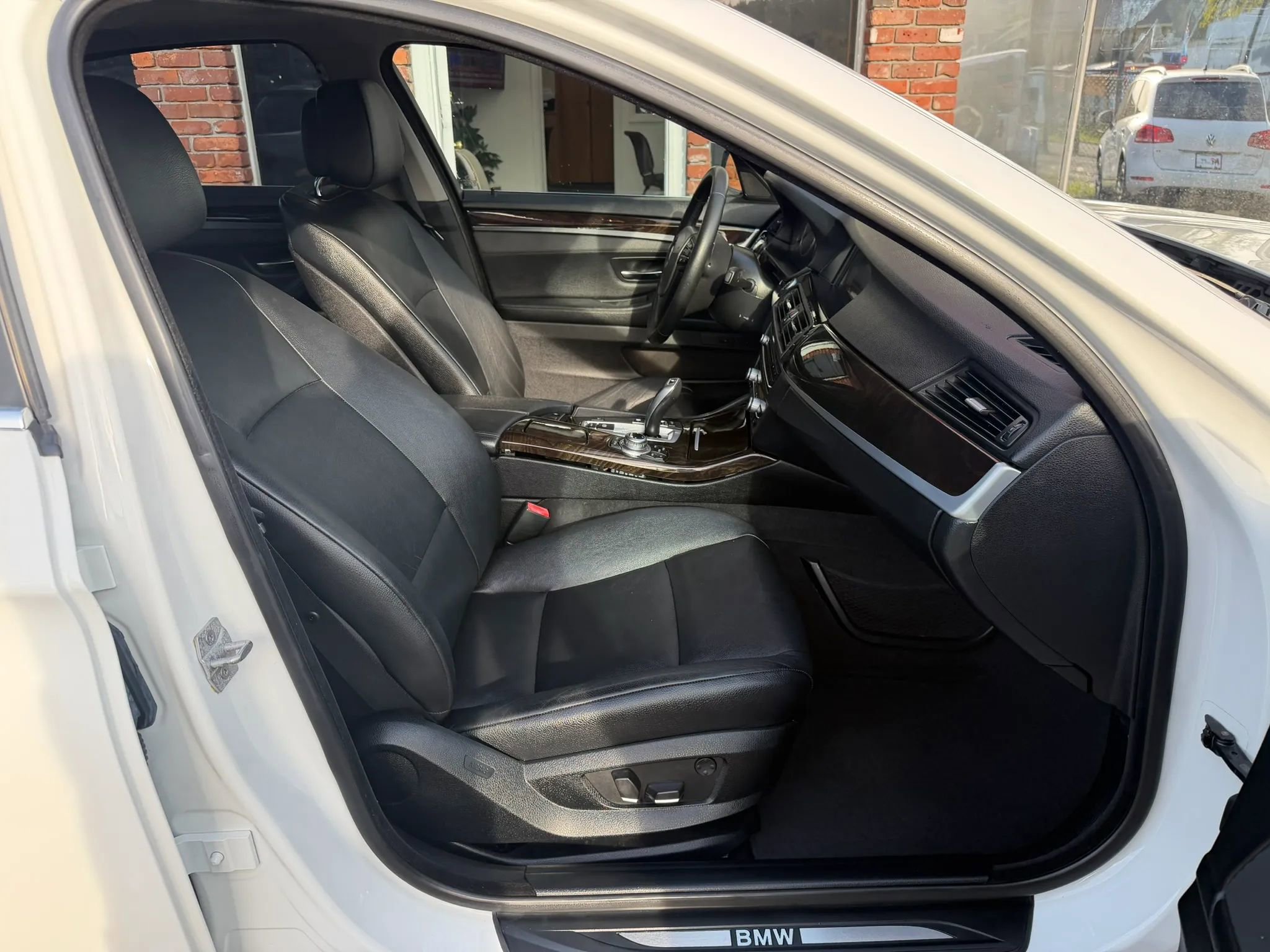 Used 2013 BMW 528i xDrive Sedan AWD/4WD image 11