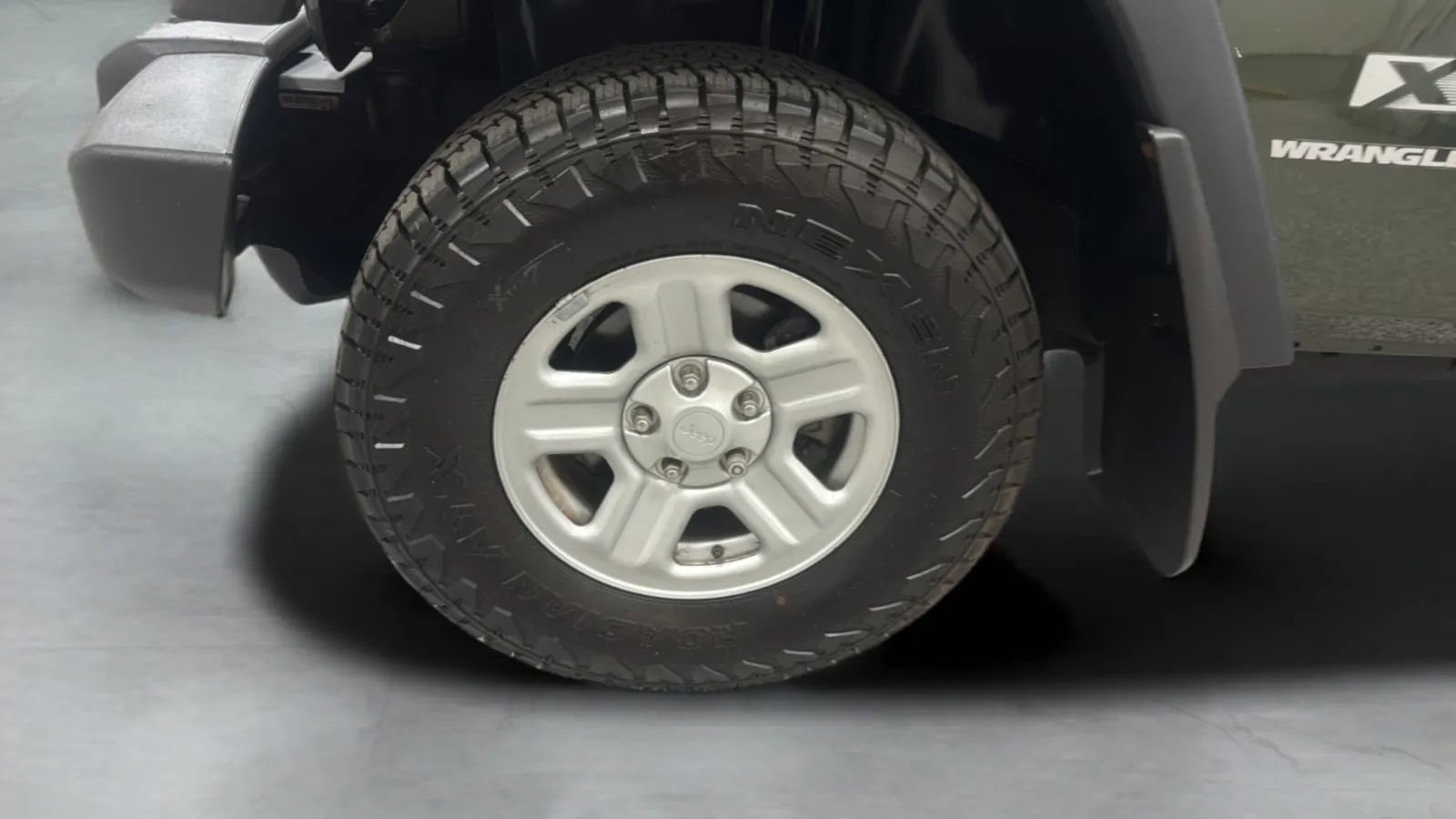 Used 2009 Jeep Wrangler X AWD/4WD image 25