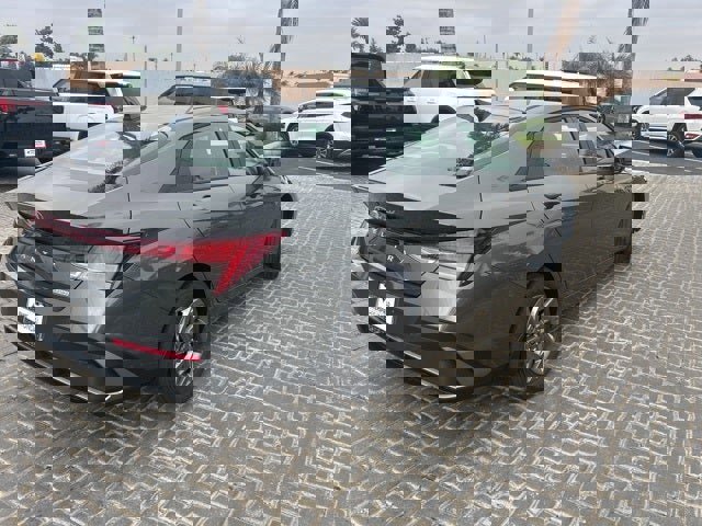 New 2026 Hyundai Elantra Blue image 3