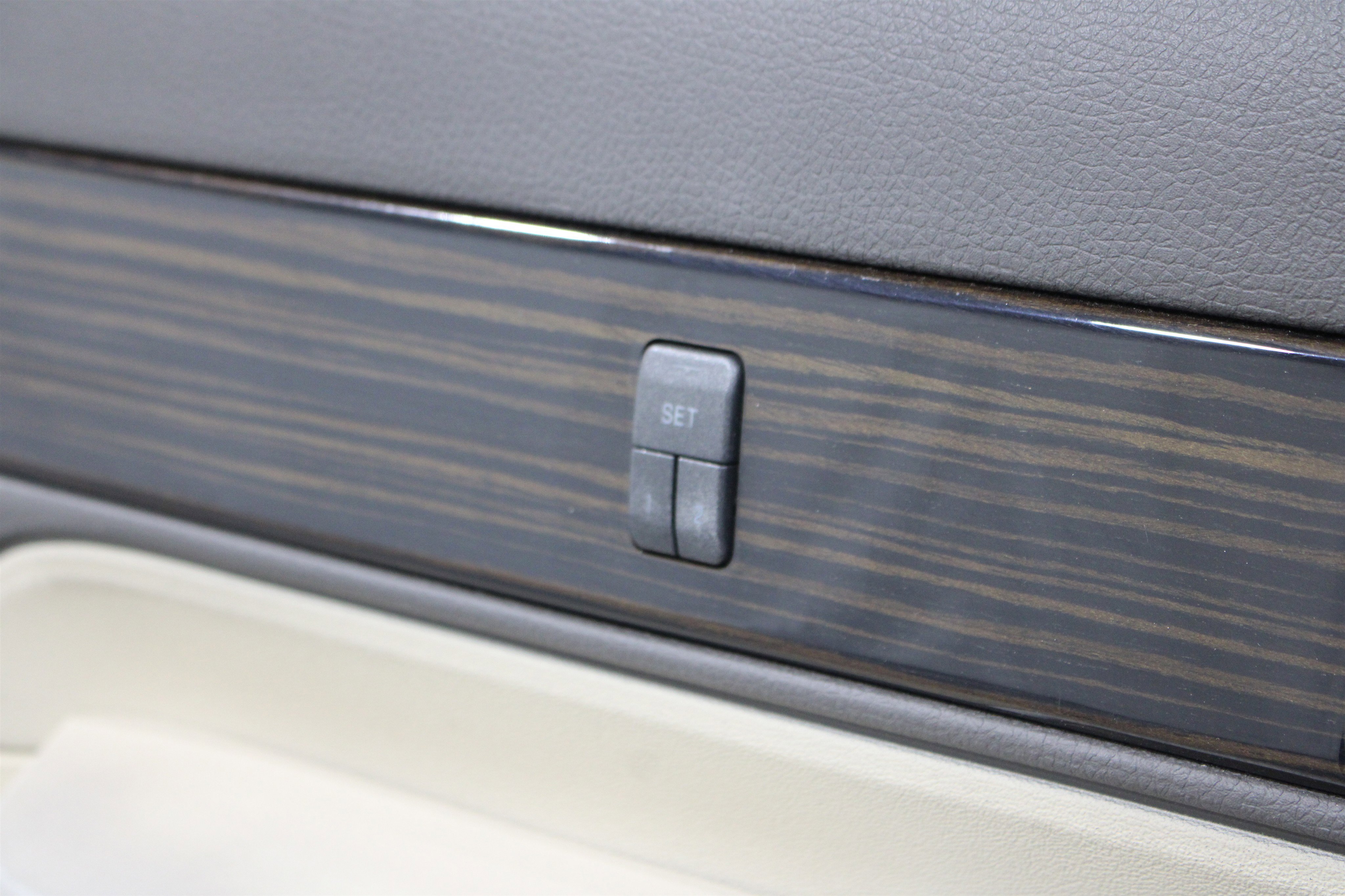 Used 2008 Lincoln MKX AWD image 9